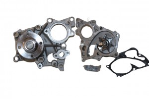 Toyota Hılux Devirdaim Su Pompası 2.4cc 2015                      