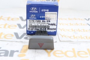 Hyundai Accent Dörtlü Flaşör Düğmesi 2000 - 2005 (9379025000 )  