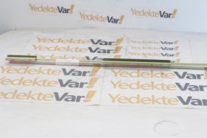 Hyundai H100 Mitsubishi L300 Ön Cam Alt Kızağı Sağ 93-07          