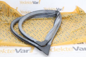 Tofaş Kartal Arka Cam Lastiği Yan Sağ 