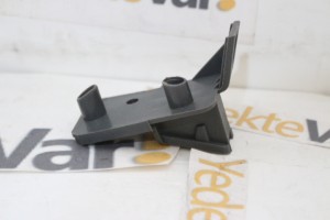 Ön Tampon Bağlantı Ayağı Sol Renault Megane 1             