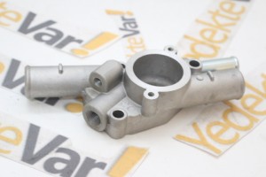 Termostat Gövdesi Toyota Corolla 93-97  