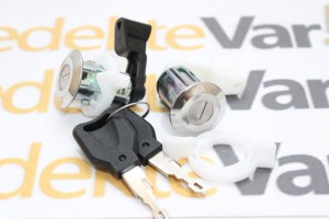 Renault 19 Master Kapı Kilit Fişeği Sağ Sol         