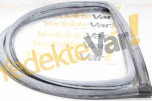Renault 12 SW Arka Cam Lastiği 