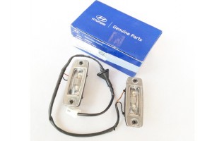 Hyundaı Accent Era Plaka Lambası İkili 2006 ( 925011E000 )        Hyundaı Accent Era Plaka Lambası İkili 2006 ( 925011E000 )
