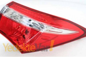 Toyota Corolla Stop Lambası Sağ Dış 2013 -2016 ( 8155102760 )
