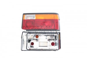 Renault 9 Stop Lambası Sağ  1997 - ( 7702144011 ) Renault 9 Stop Lambası Sağ  1997 - ( 7702144011 )