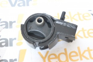 Motor Takozu Ön Sağ Toyota Corolla Ae92  