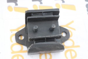 Şanzıman Takozu Nıssan PıckUp         