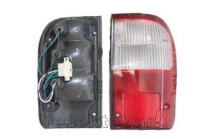 Toyoto Hılux Stop Lambası Sağ 1998 - 2001    