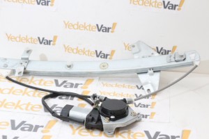 Toyota Corolla Cam Krikosu Ön Sağ  