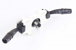 Hyundai Accent Far sinyal Silecek Kolu 00-05  